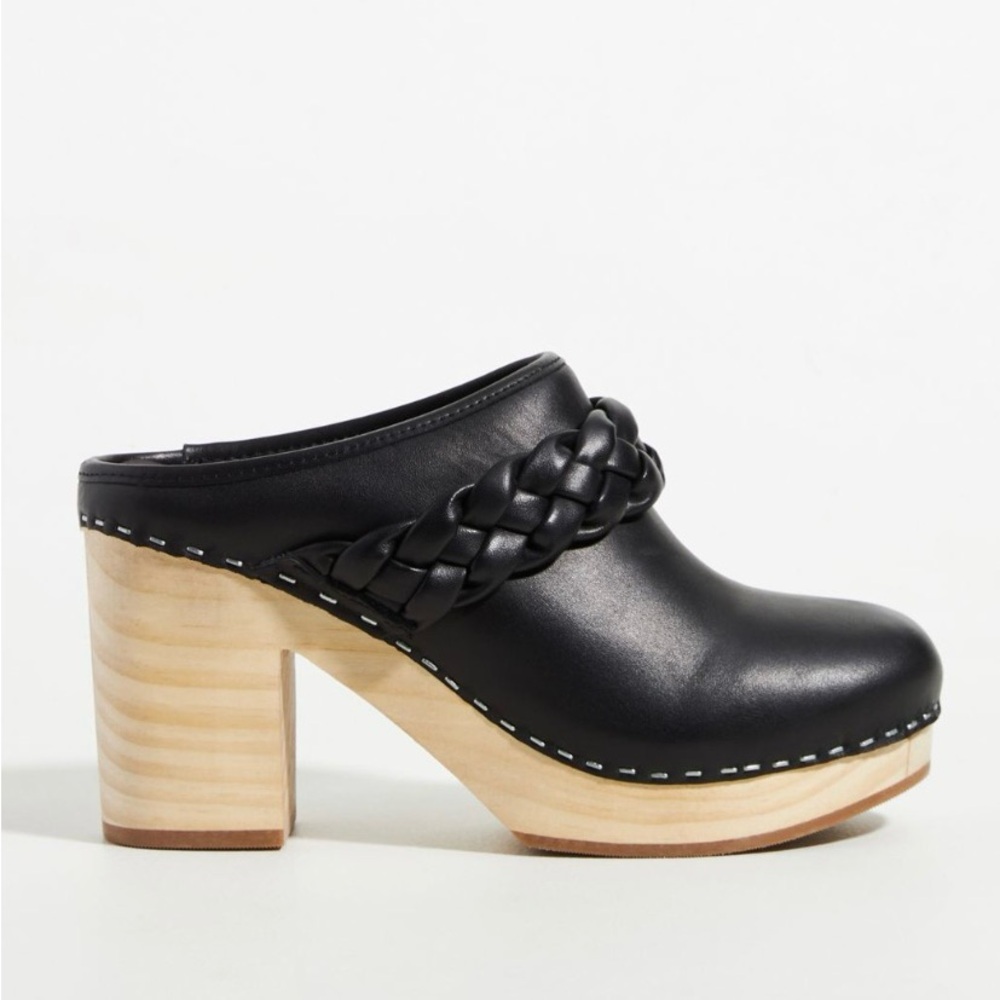 Elegant Black Braided Leather Clogs with Wooden Heel